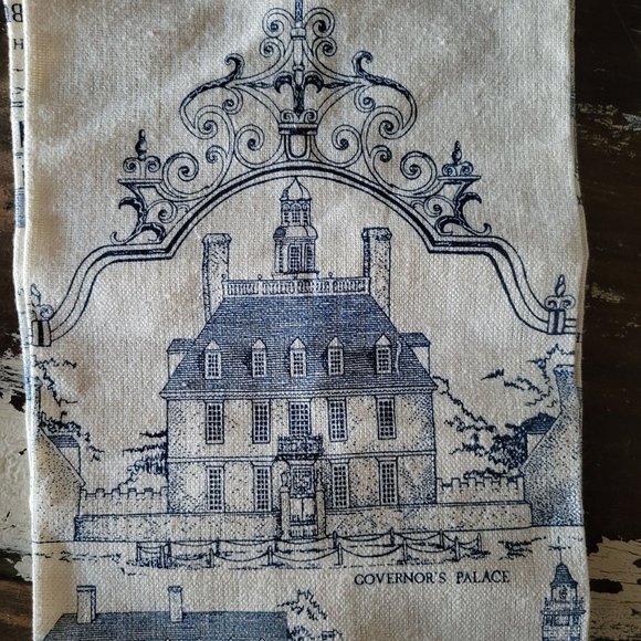 Large Williamsburg Historic Area Buildings Linen Souvenir Tea Towel w/Tag - Picture 3 of 8